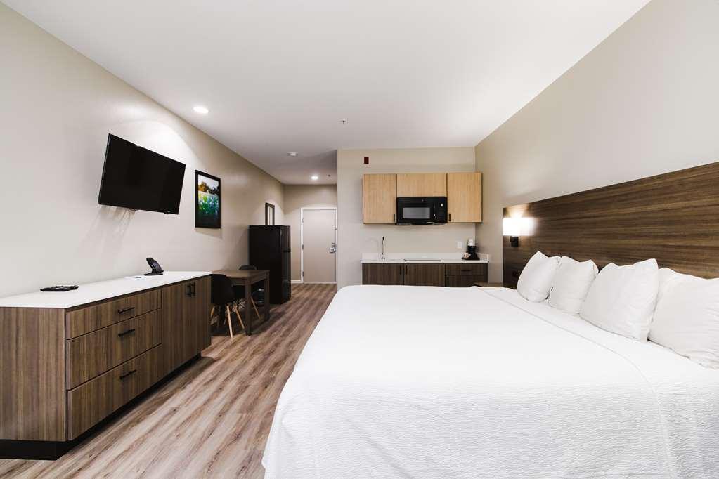 Surestay Studio By Best Western Conroe Downtown Room photo
