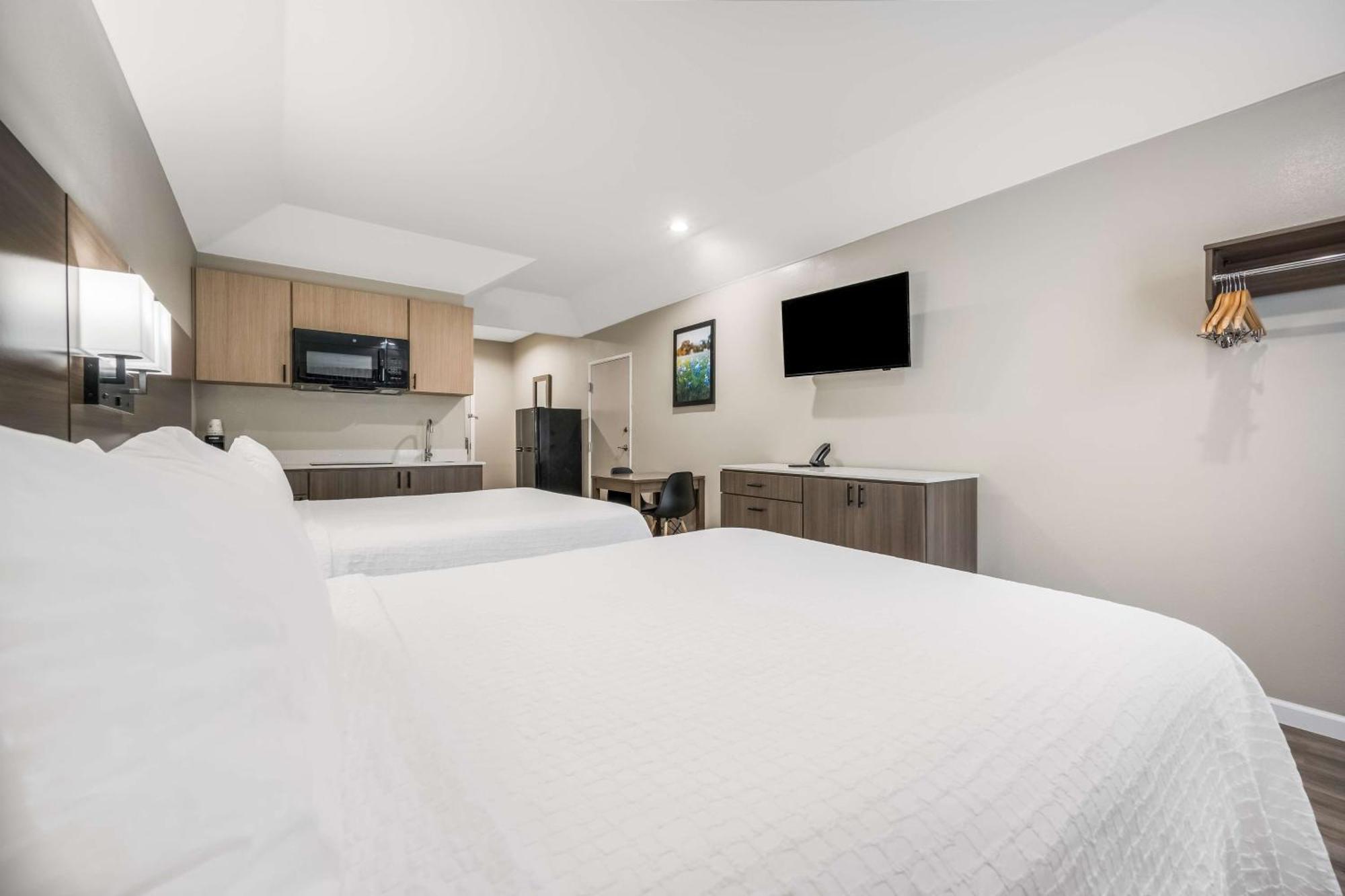 Surestay Studio By Best Western Conroe Downtown Exterior photo